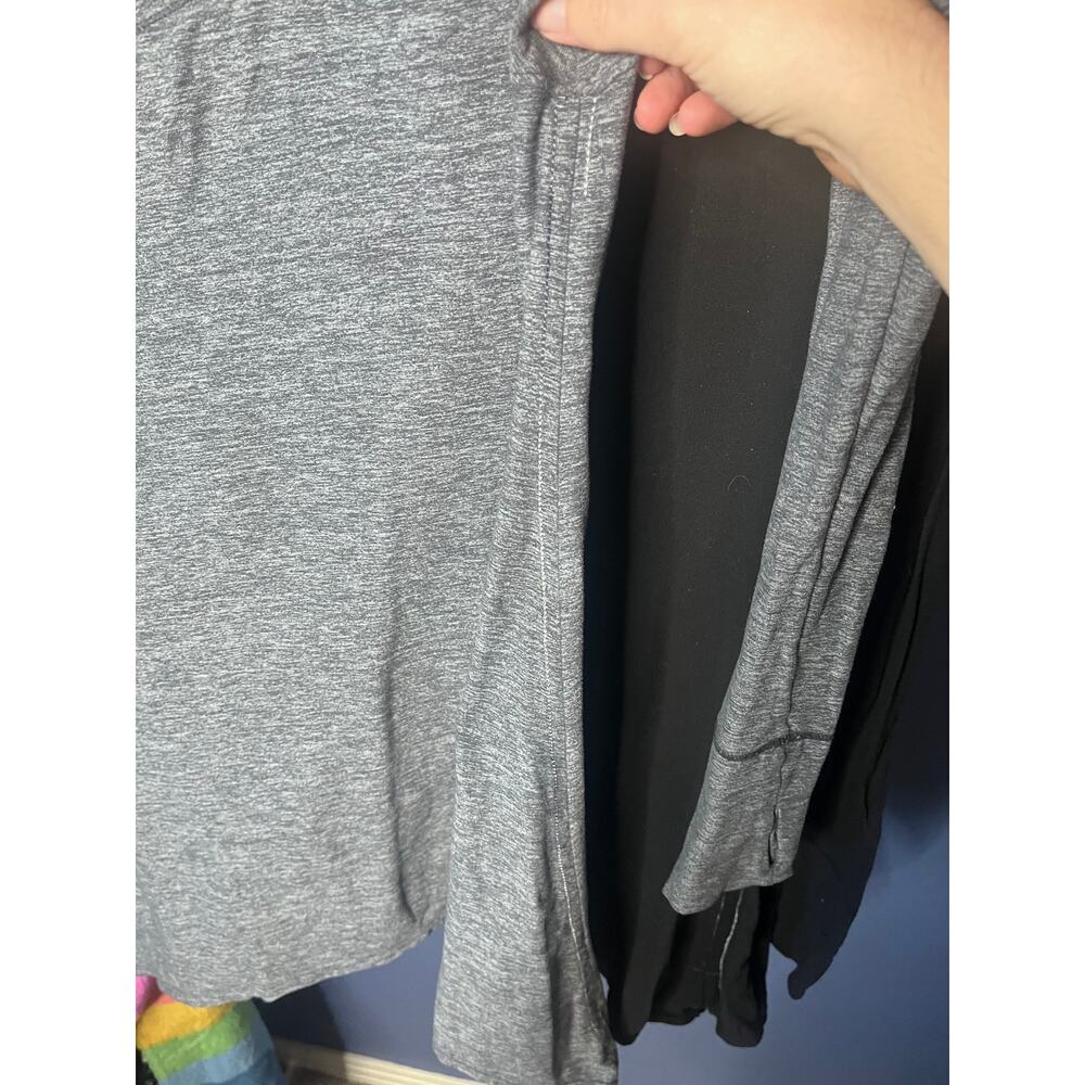 Set of 2 Lululemon Long Sleeve Top Side Stitched Gray & Black Activewear Large - Picture 6 of 7